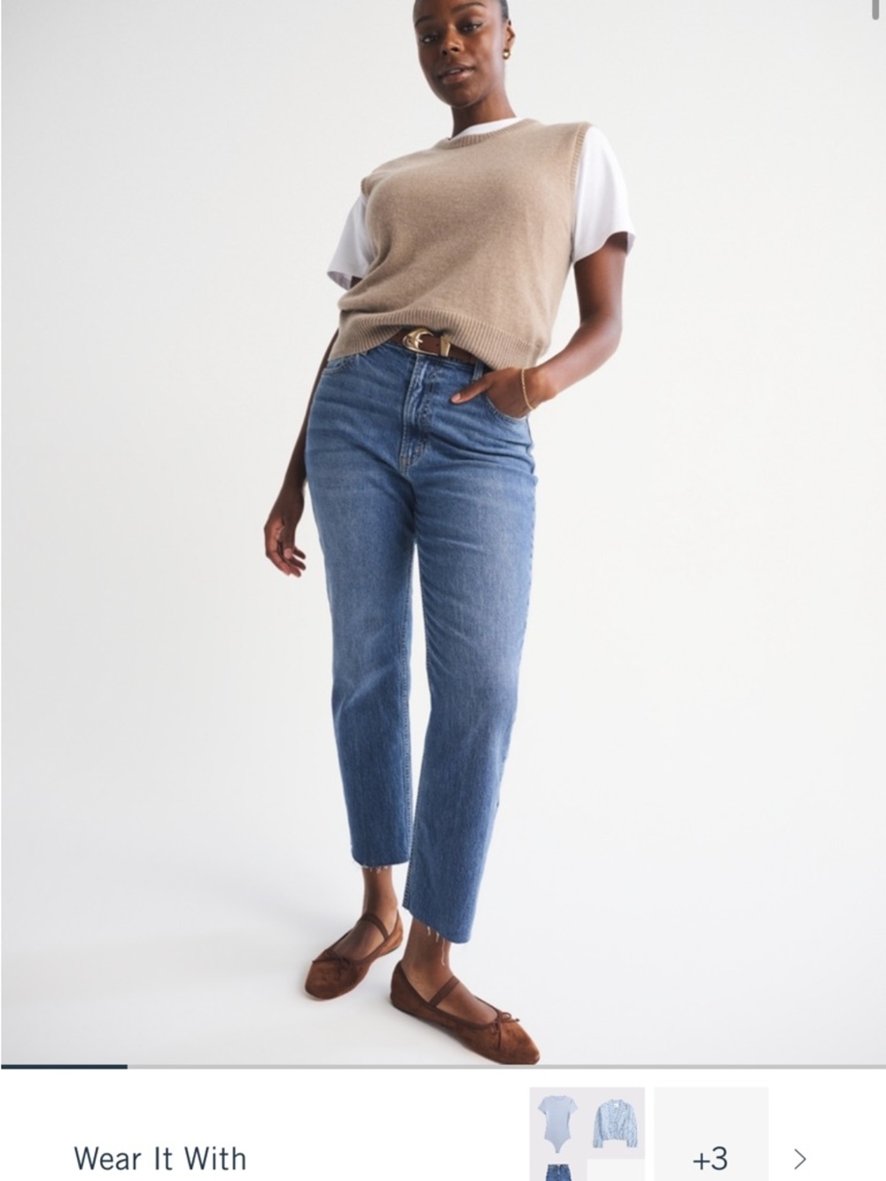 Abercrombie and Fitch High-Rise Straight Jeans in Medium Blue